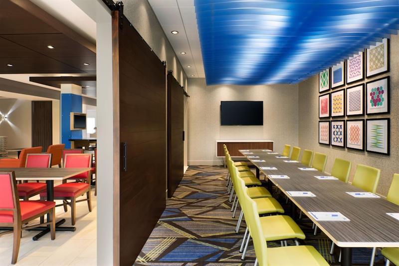 Holiday Inn Express & Suites - Painesville - Concord By Ihg Ngoại thất bức ảnh