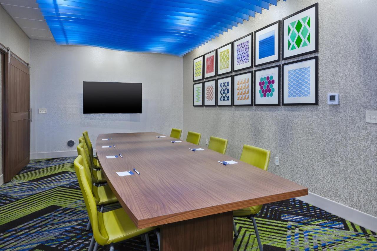 Holiday Inn Express & Suites - Painesville - Concord By Ihg Ngoại thất bức ảnh