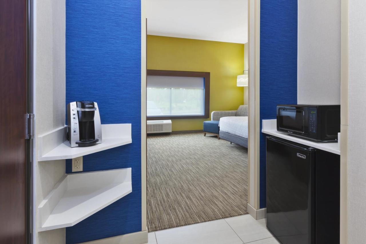 Holiday Inn Express & Suites - Painesville - Concord By Ihg Ngoại thất bức ảnh