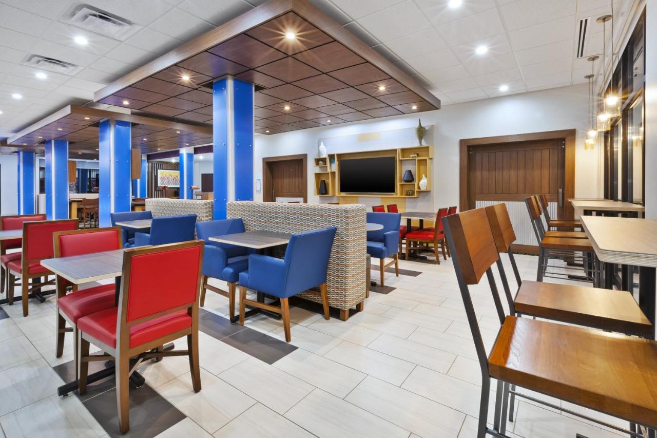 Holiday Inn Express & Suites - Painesville - Concord By Ihg Ngoại thất bức ảnh