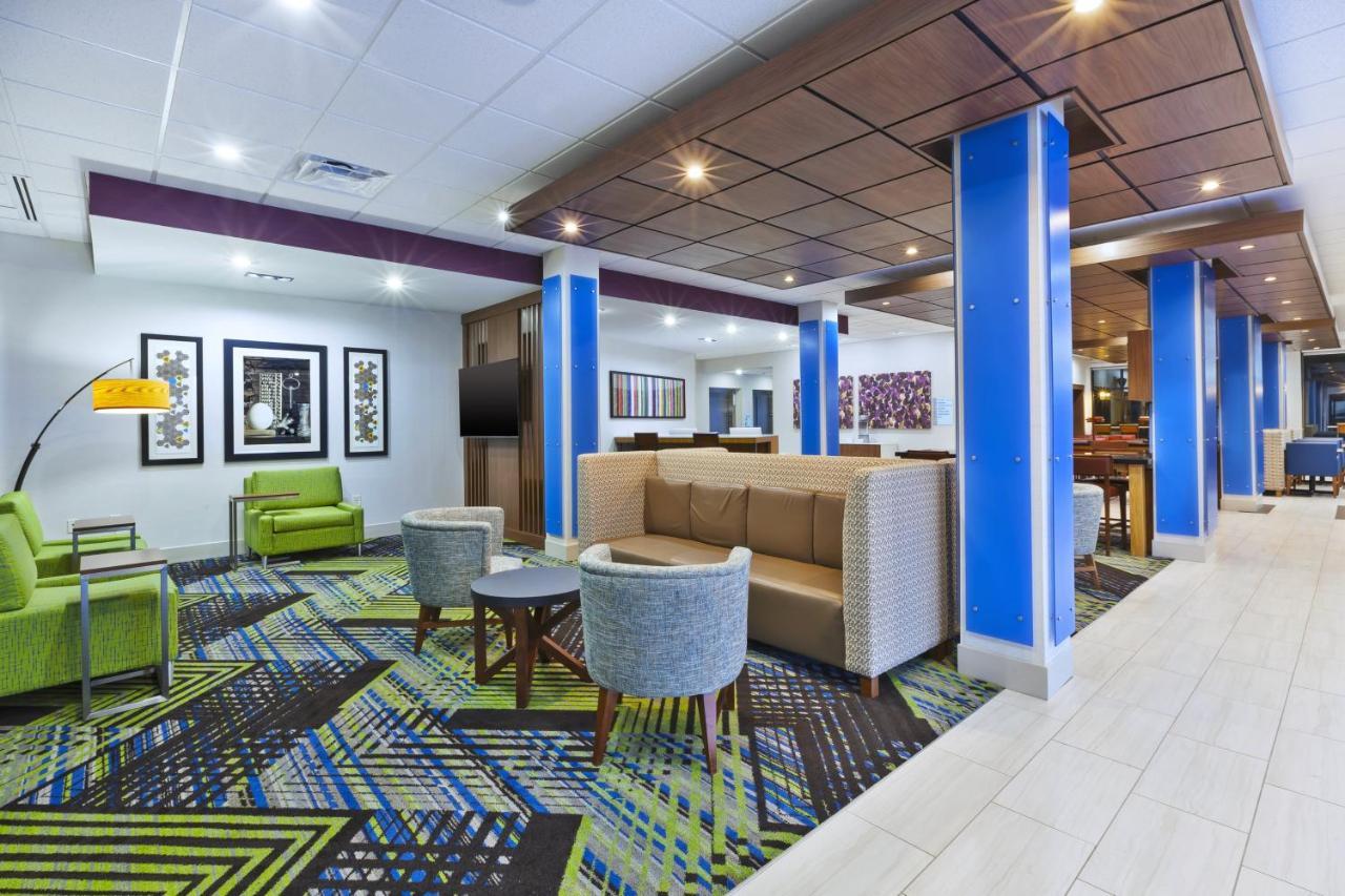 Holiday Inn Express & Suites - Painesville - Concord By Ihg Ngoại thất bức ảnh