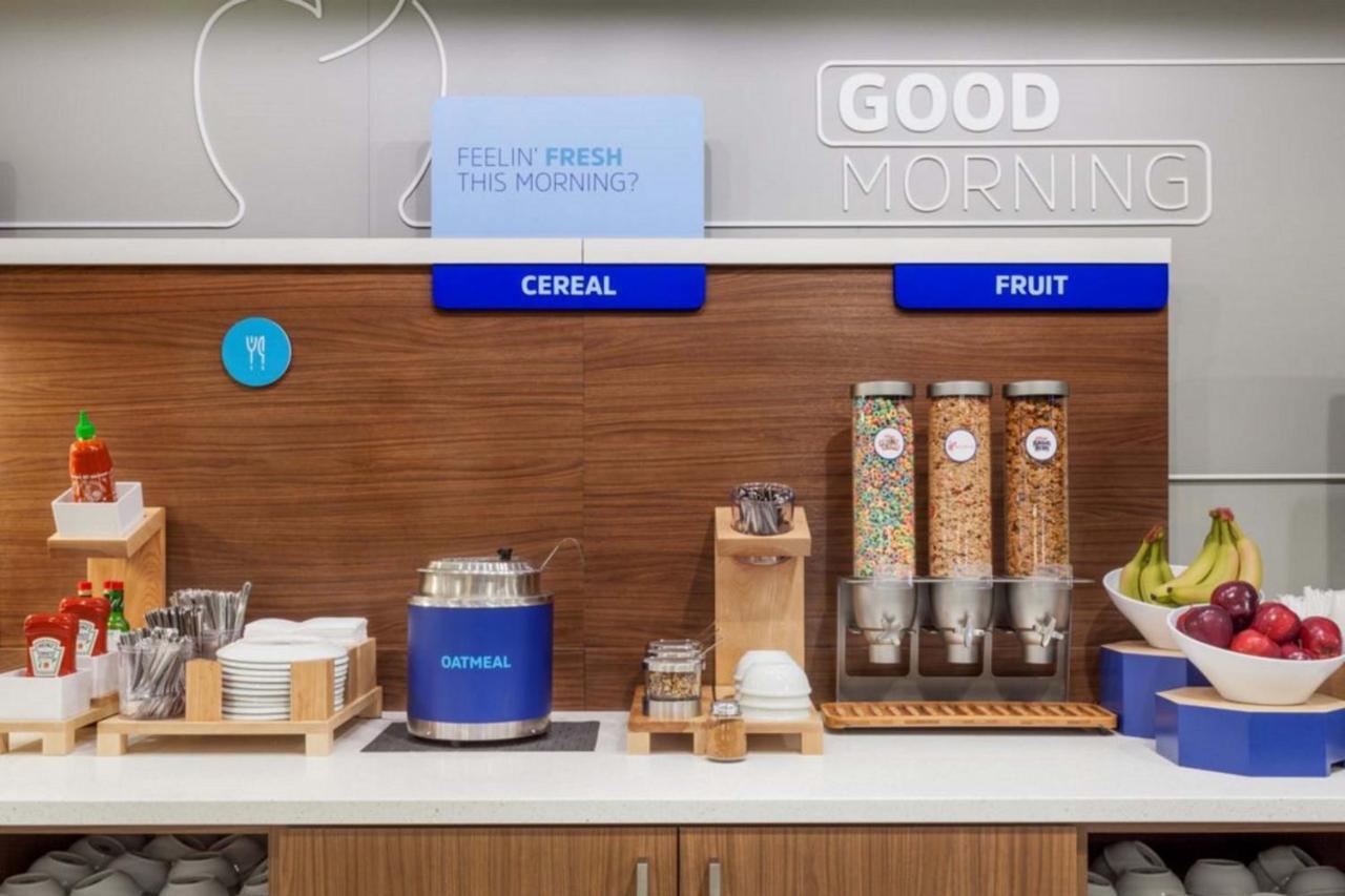 Holiday Inn Express & Suites - Painesville - Concord By Ihg Ngoại thất bức ảnh