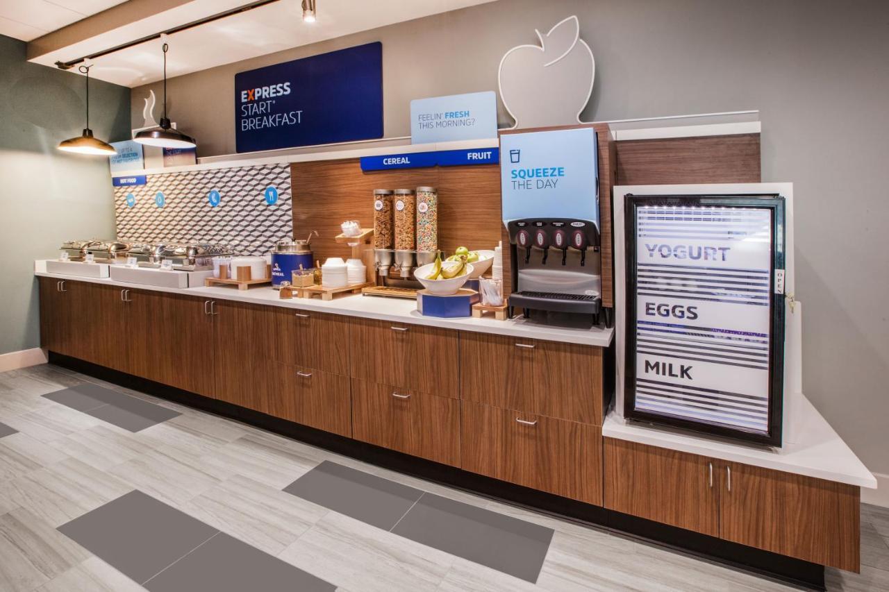 Holiday Inn Express & Suites - Painesville - Concord By Ihg Ngoại thất bức ảnh